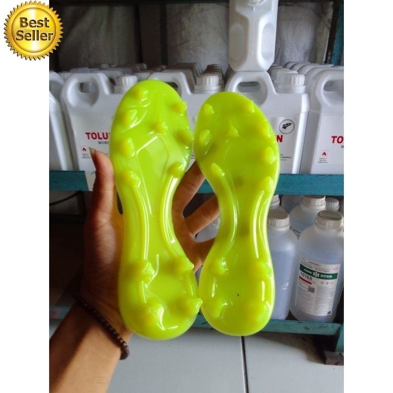 Outsole sepatu bola anak//sol sepatu bola adds predator