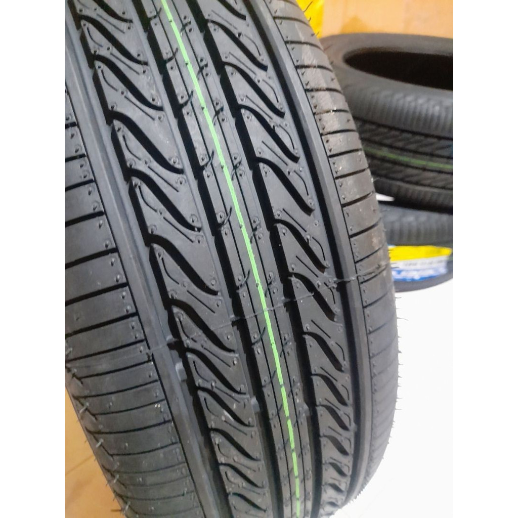 READY ban mobil Accelera 185/60 R15 185/60R15 185/60/15 18560 R15 18560R15 R15 R 15 Eco Plush