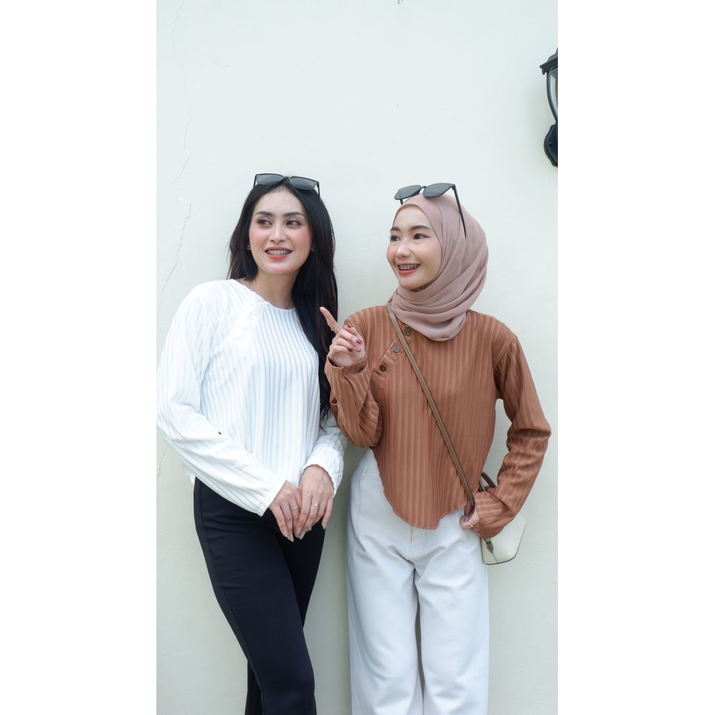 Fashion Update Mesh Croped Top Bahan Rajut Knit Hornet - Atasan Krop Kekinian