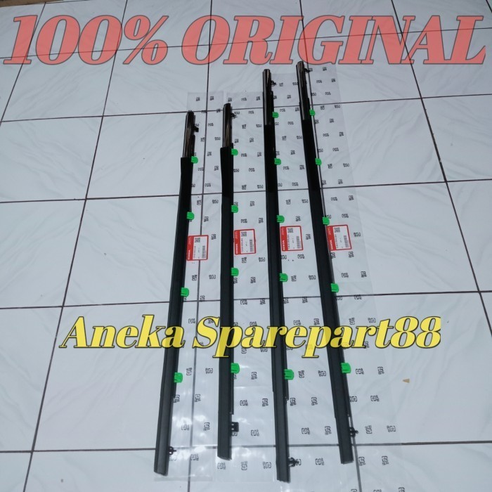 pelipit karet kaca luar Honda Crv gen3 gen 3 2007-2012 original 1set