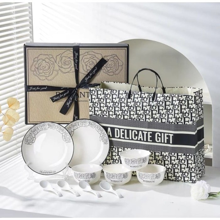 

✨LARIS✨ -[ HAMPERS ] Souvenir Mangkuk Set Keramik Hitam Putih DELICATE / Kado