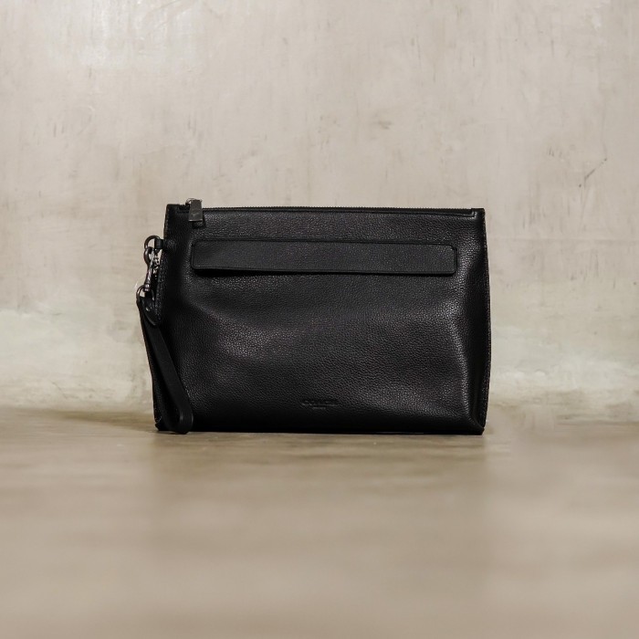 TAS COACH GRAINED LEATHER PLAIN BLACK CLUTCH WITH HANDLE 100% ORI - 29X20X5CM