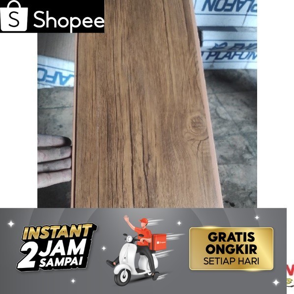 Plafon Pvc , plafon pvc putih .