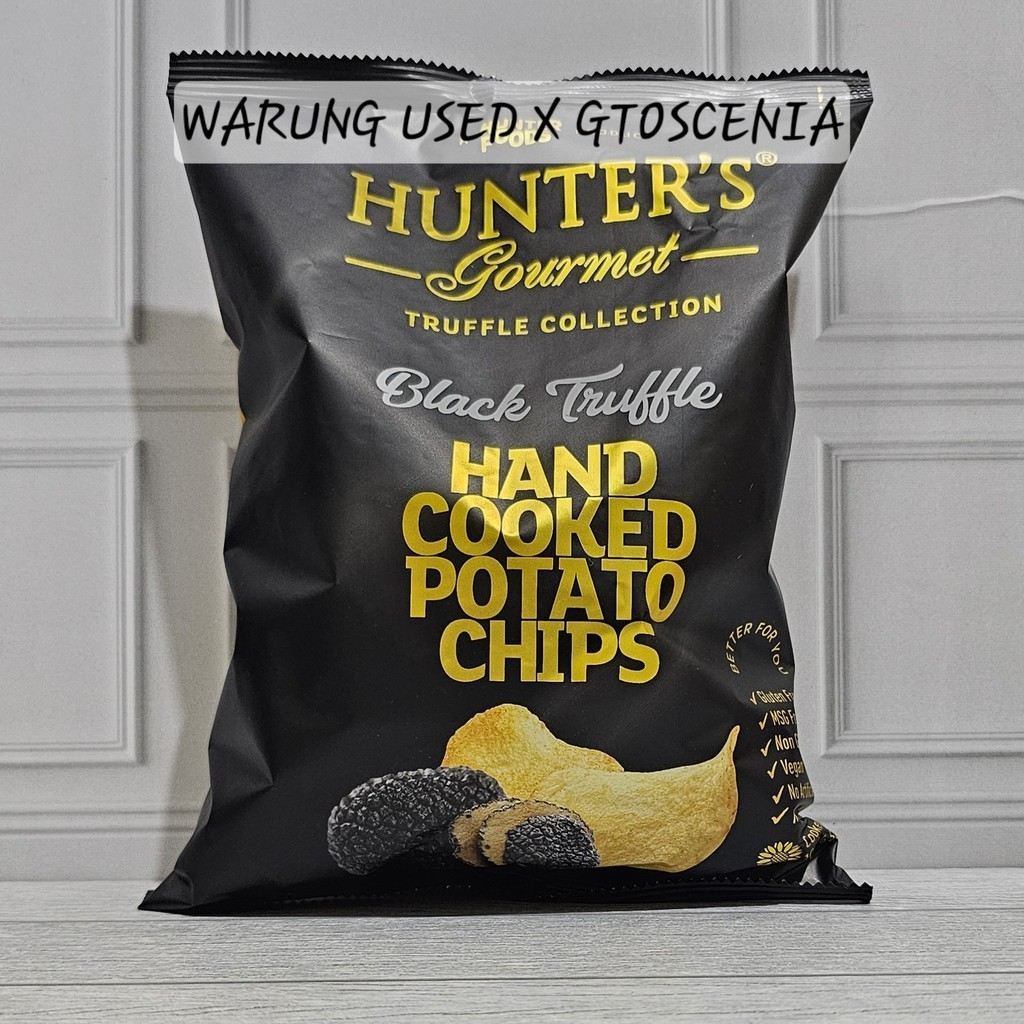 

Hunter's Gourmet Potato Chips Snack Black Truffle Bag 125gr Keripik Kentang