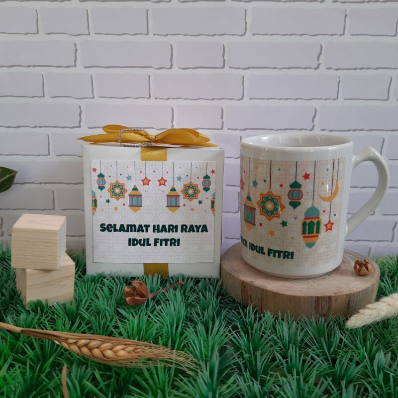 

Khusus satuan. Mug Edisi Lebaran. Mug Idul Fitri. Hampers lebaran/ langsung proses