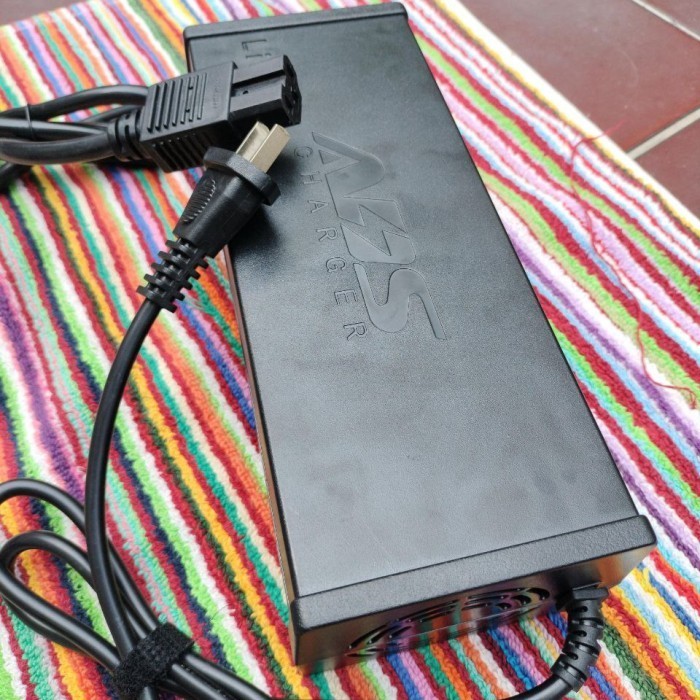 DS99 Charger EV Smart Charger Otomatis Motor Listrik Lithium Ion Iron Lifepo4 48V 58.4V 60V 72V 71.4