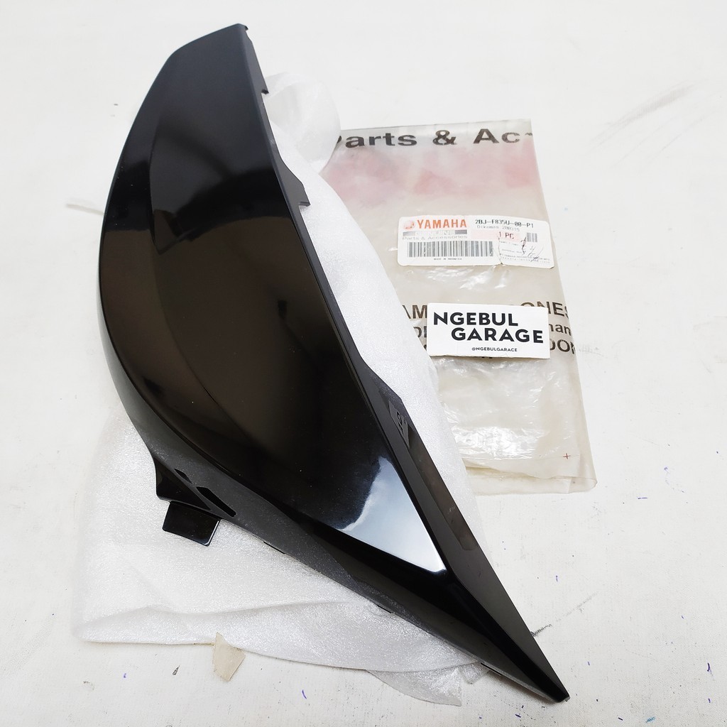 Sayap Luar Mio J GT KIRI HITAM YAMAHA ORI 2BJ F835U 00 P1