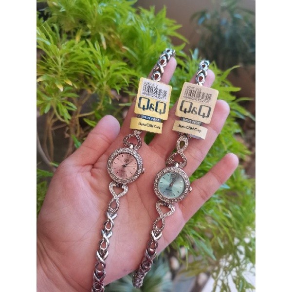 Jam Tangan wanita  QQ Q&Q QNQ 9267-242 jam tangan wanita  Q&Q QnQ QQ 9267-212 Original