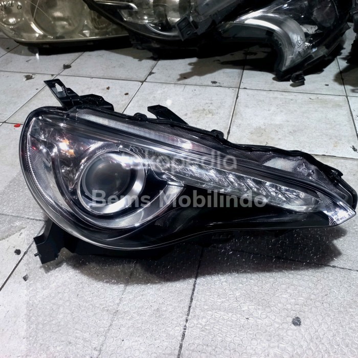Headlamp Lampu Depan Toyota FT86 Kanan Original