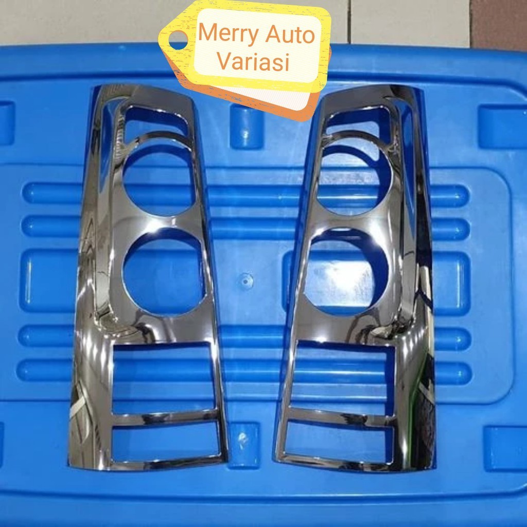 Garnis lampu stop belakang crome AVANZA LAMA 2005-2007