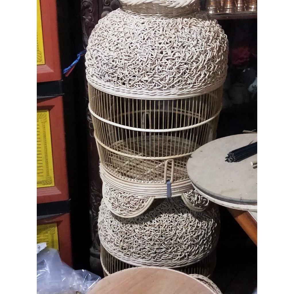 Sangkar Burung Perkutut Anyaman  Ruwet Bahan Rotan