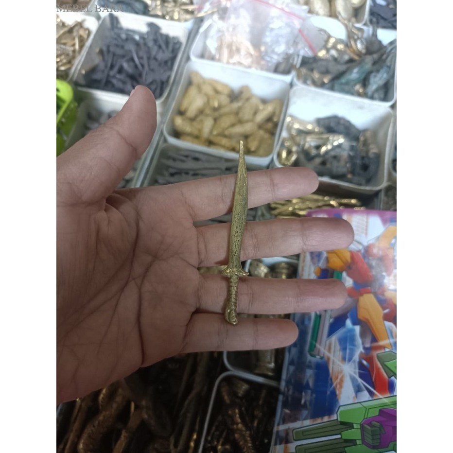 miniatur pedang VOC emas full kuningan sepuh mataram Islam jaman sulta murah