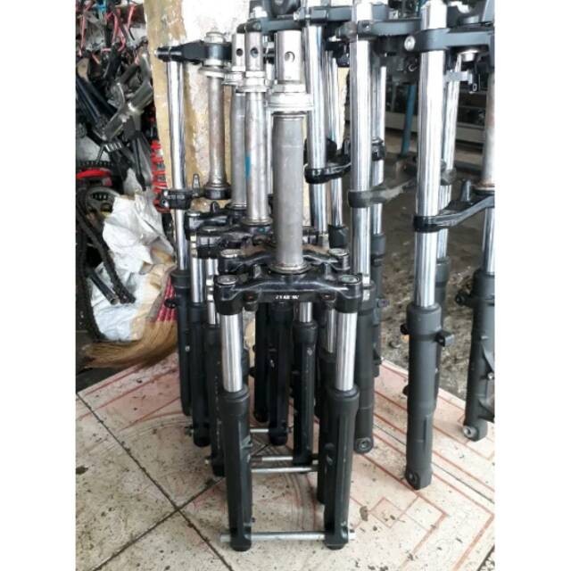 Shockbreaker depan Honda Vario 125 & 150 Led Ori Copotan Motor