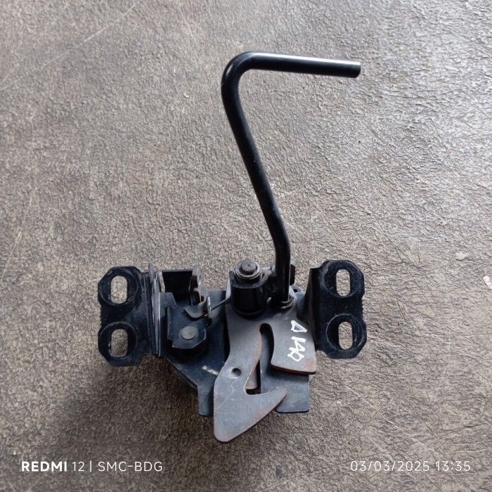 

Door lock doorlock kap cap mesin mercy A-class A140 copotan