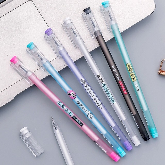 

Black Signature Pen Creative Text Gel Pen Stationery