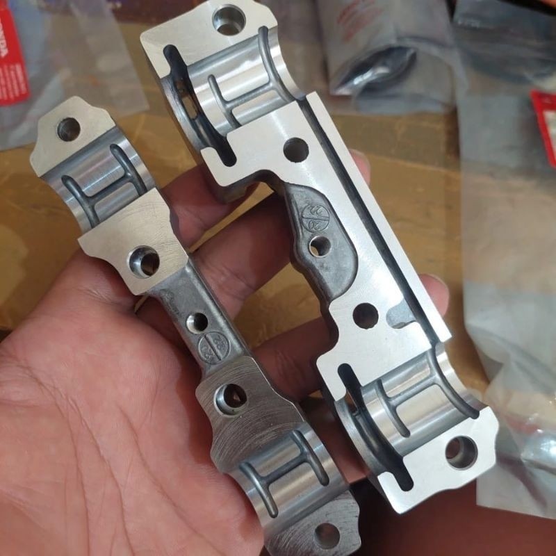 (K56) Dudukan Noken AS Set / Lakopan Dudukan Noken AS Honda CB 150R LED/ Sonic GTR150 - (NON ORI)