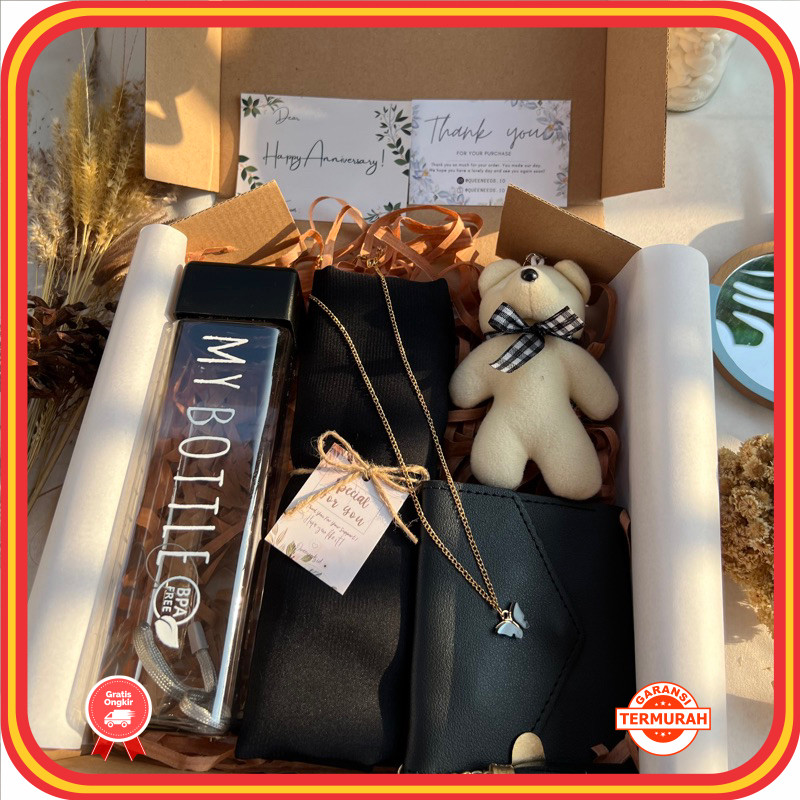 

Termurah Souvenir Kado Nikahan Teman BEstie Keren / 7.7 Sale | Giftbox Black Wallet Series | Kado Ultah | Hampers Lebaran | hampers Idul fitri