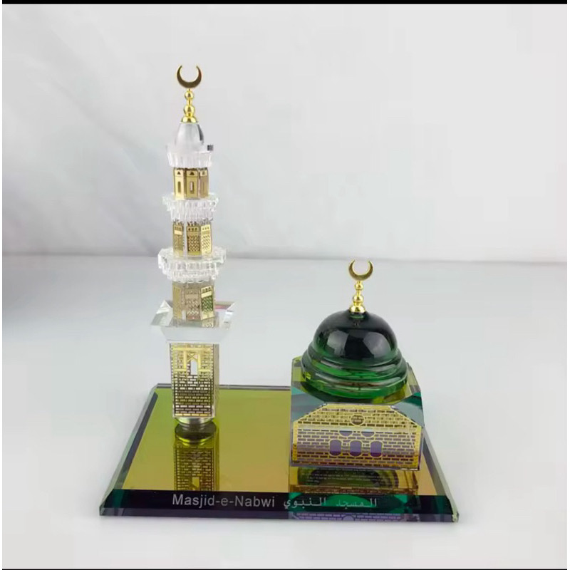 5. Miniatur Masjid Nabawi kristal