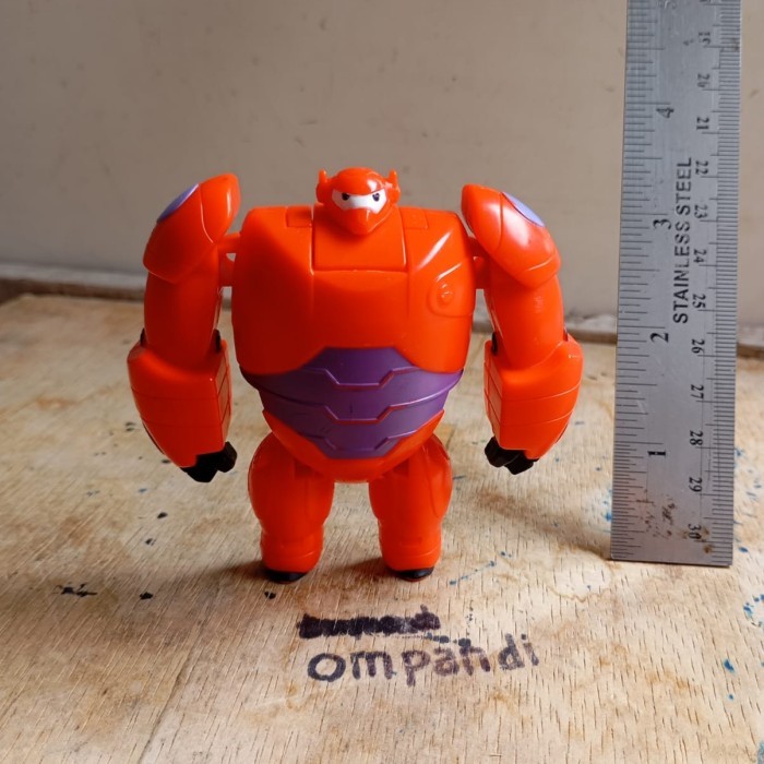 BBL99 figure kartun big Hero 6 bandai