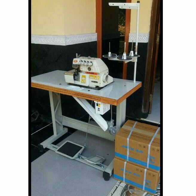 BIG SALE mesin jahit / obras siruba benang 4 / mesin jahit obras