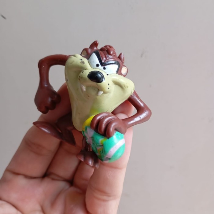 PRS66 figure action kartun tazmania looney tunes