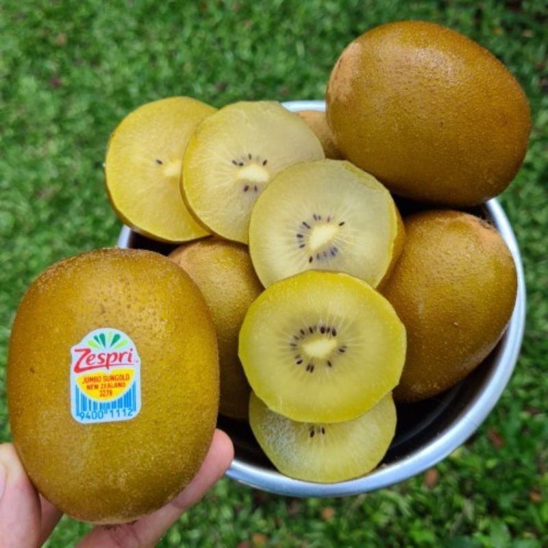 

Kiwi Gold Zespri Segar 500gr /pack Kiwi Gold Zespri | Sayur online - BEST Fresh Food