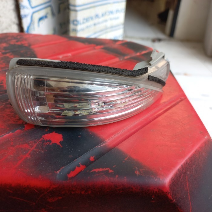 Lampu sein Mazda 2 KANAN