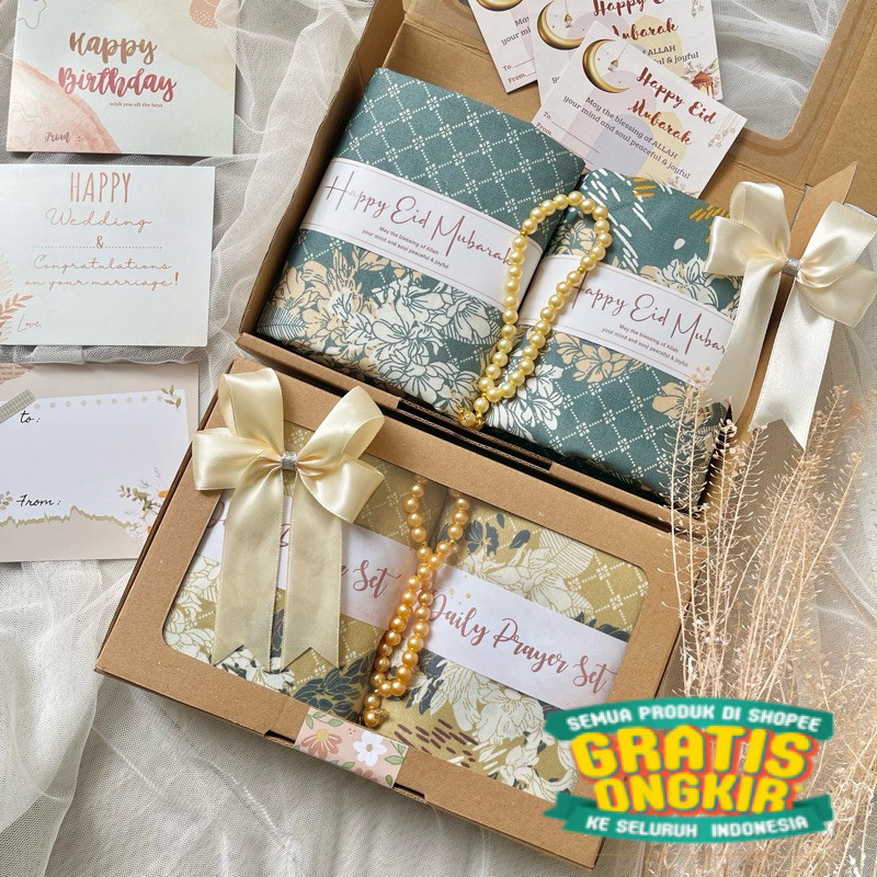 

HAMPERS MUKENA BINGKISAN KADO PERNIKAHAN NIKAHAN ULANG TAHUN WISUDA BIRTHDAY IDUL FITRI LEBARAN GRADUATION PENGAJIAN SYUKURAN IDUL FITRI LEBARAN/ New kado