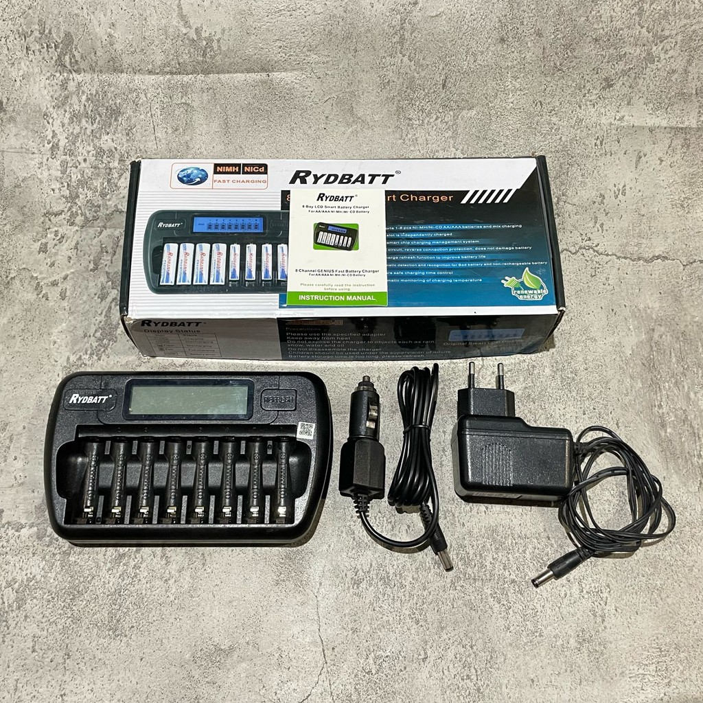 Rydbatt 8 Slot LCD Smart Charger - Tamiya