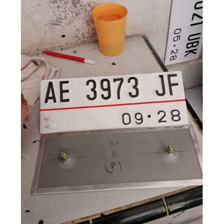 plat nomor motor logo korlantas polri termurah / plat nomor motor custom warna putih free list stike