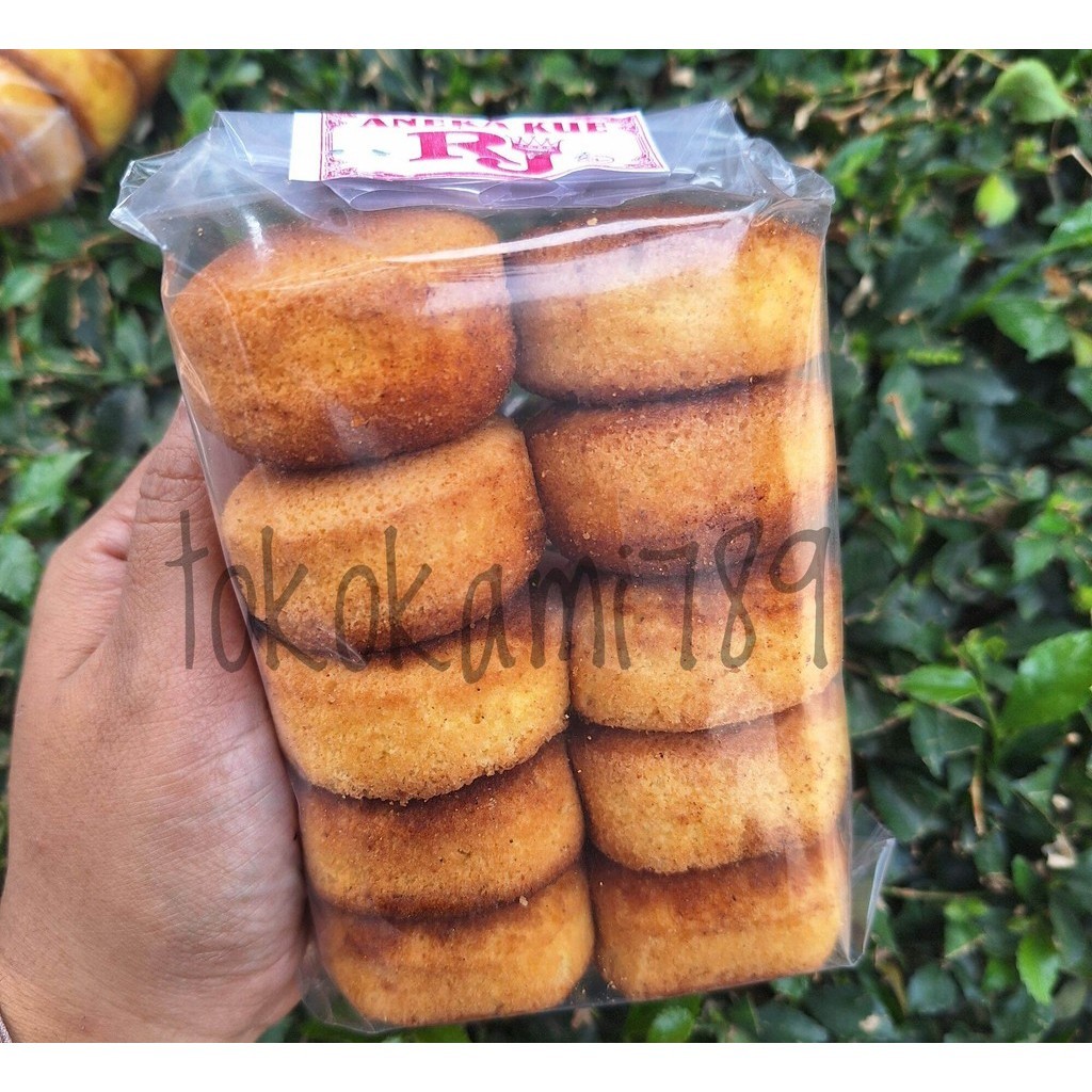 

Bolu Cantik Bulat Manis Mini Bolu Oven Empuk 1 Pak Isi 10 Bolu Basah