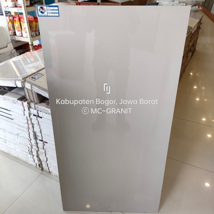 Granit Cream polos 60x120 Nano Polish