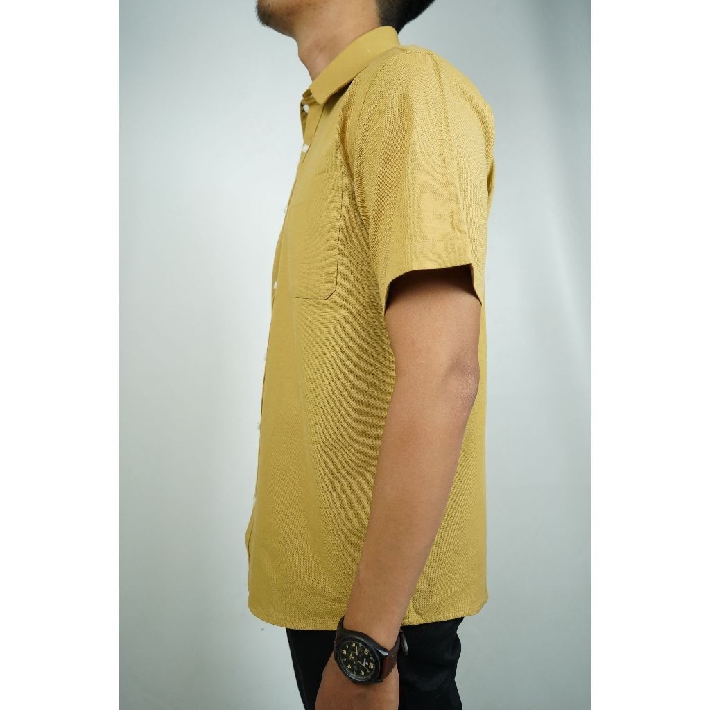 Kemeja Pria Lengan Pendek STANLEY ADAMS Reguler Fit Kuning Mustard Polos  | Hem Pria Reguler