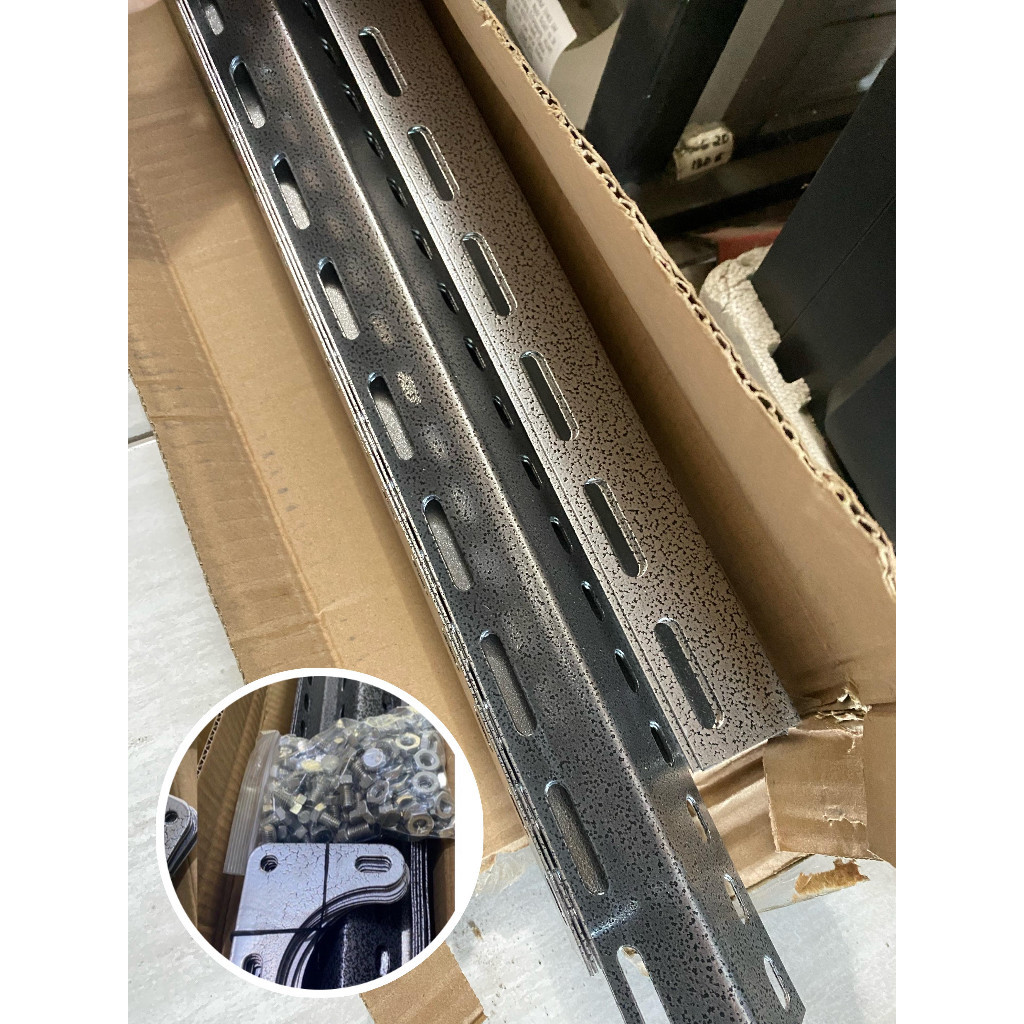 SIKU LUBANG BESI / SIKU BESI ( HARGA PABRIK ) SIKU LUBANG TEBAL HAMMERTONE BERAT 1,5 KG/BATANG