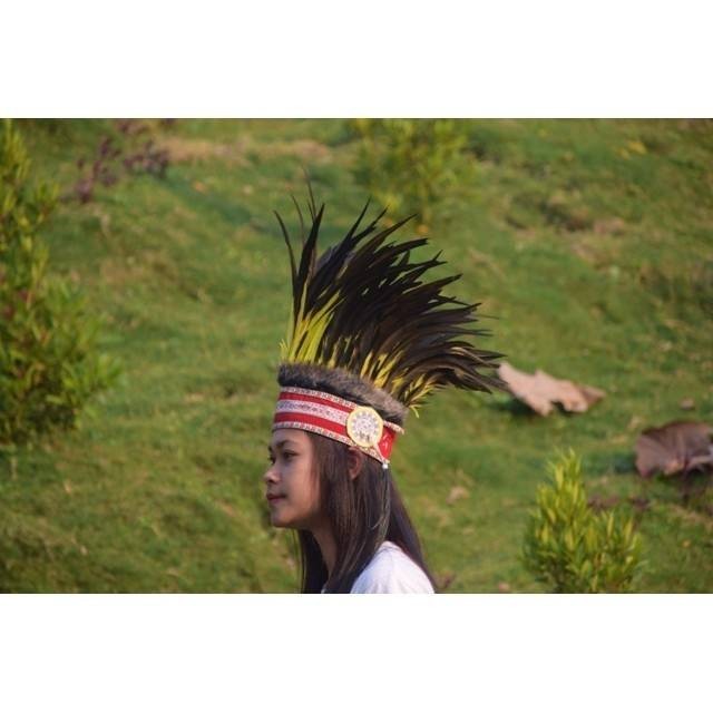 TOPI PAPUA-TOPI IRIAN BULU AYAM KUNING BILABONG