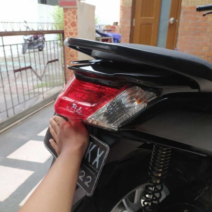 ORIGINAL ducktail nmax old polos - Hitam