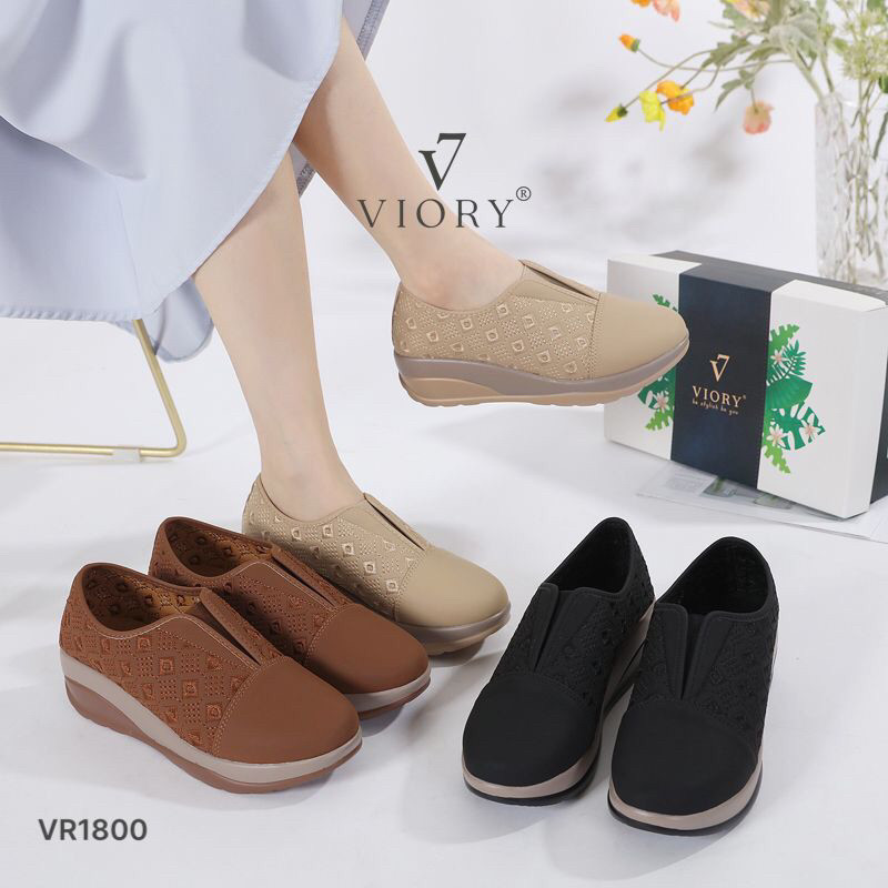 SEPATU WEDGES VIORY VR1800