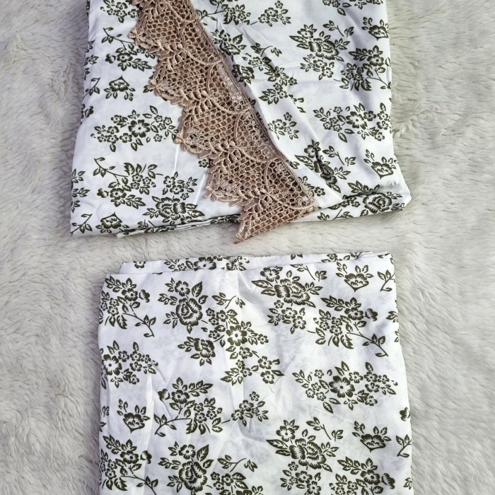mukena sutra renda putih murah - putih gold