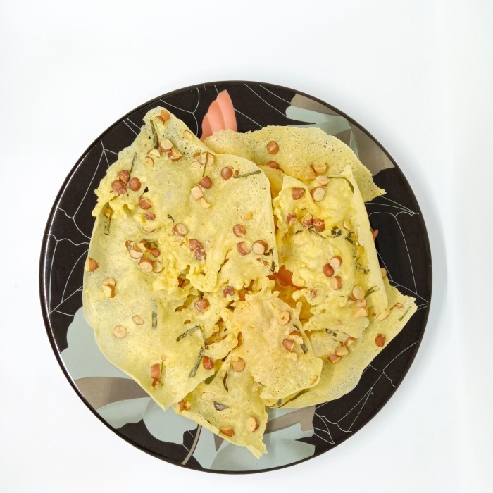 

Peyek/Rempeyek Kacang Remek's 100 gram Gurih dan renyah - plastik