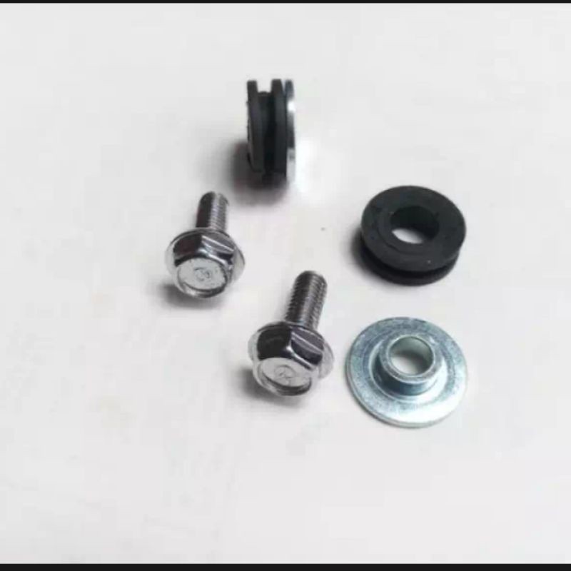 baut cover kenalpot Yamaha Mio soul