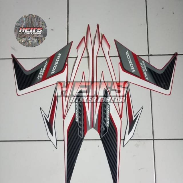 Stiker striping Honda Vario techno old 125 2011 merah