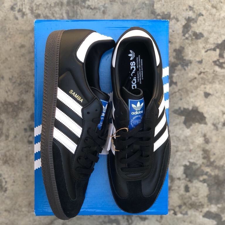 sepatu sneakers Adidas samba black white sepatu samba hitam putih premium orijinal BNIB