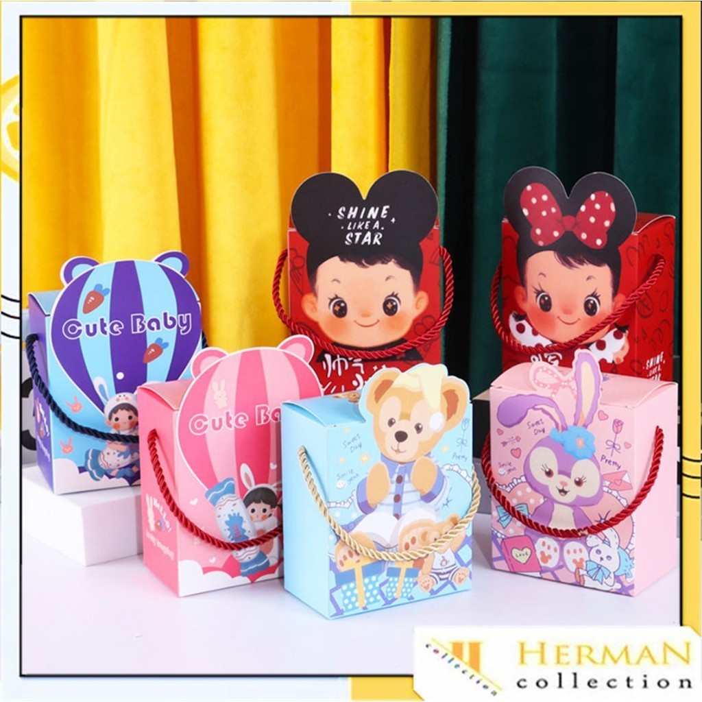 

HC Goodie Bag Ulang Tahun Anak Motif Kartun Tas Bingkisan Hadiah Hampers Ulang Tahun Anak Kotak Souvenir Kantong Tentengan Bingkisan Paper Bag Kertas