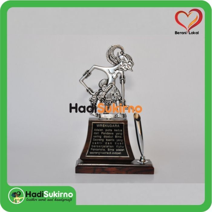 

Pen Holder Wayang Logam Werkudara (tempat pena) x11