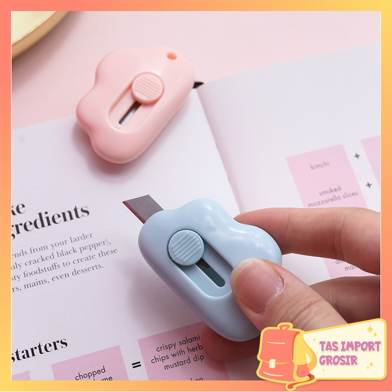 

Tas Import - H5656 Cutter Mini / Cutter Mini Pisau Kecil Bentuk Awan / Cutter Mini Bentuk Awan / Pisau Pemotong Mini Lucu / Travel Cutter