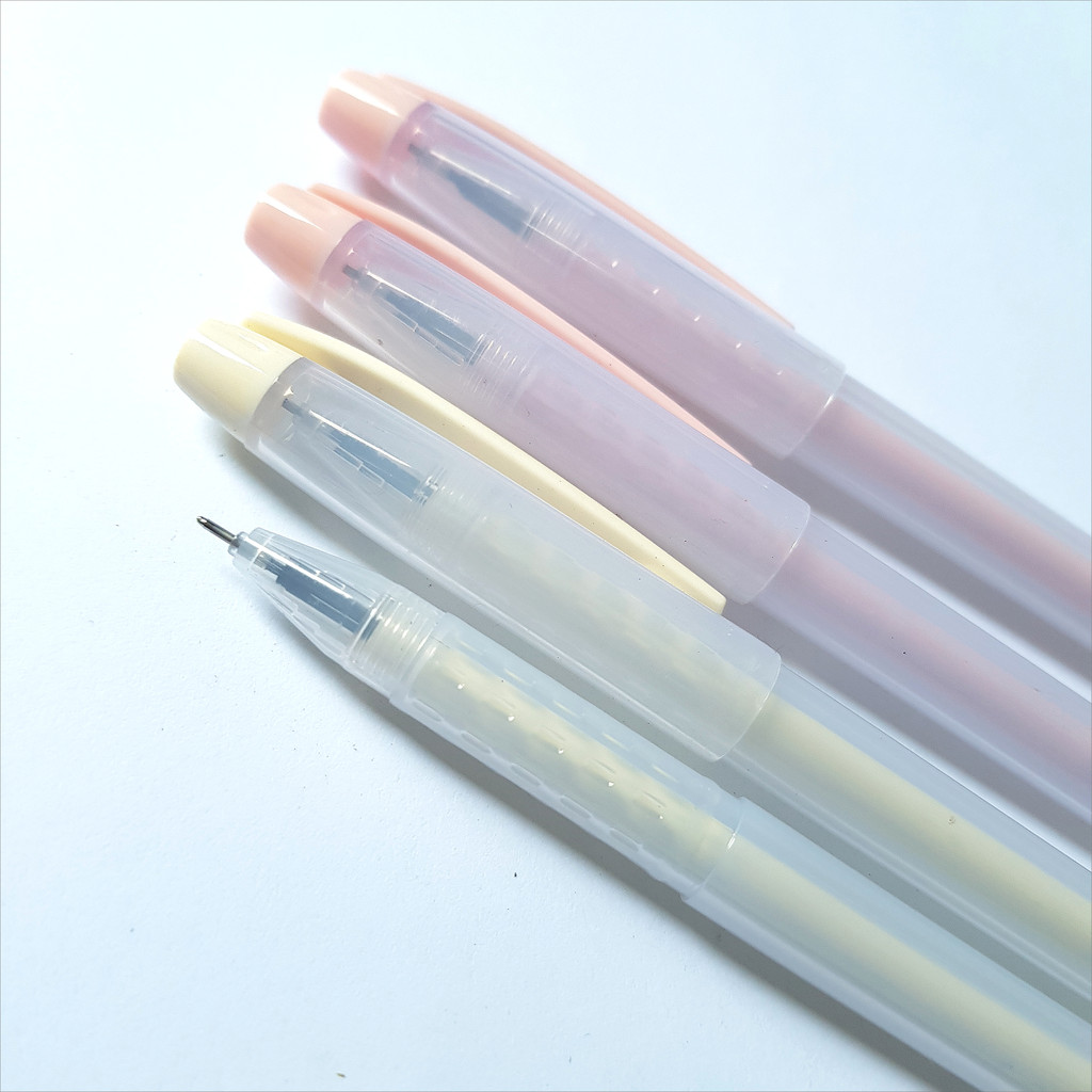 

Paperluxe - Pulpen Warna Transparan Gel Hitam / Ballpoint Pena Gel Warna Hitam 0.38 mm