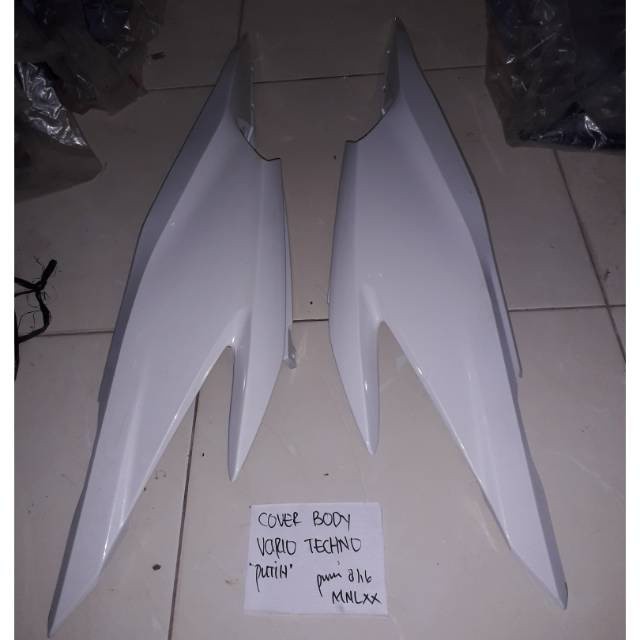 Cover Body Bodi Halus Samping Belakang Kanan Kiri Honda Vario TECHNO Lama 110 Karbu putih kualitas s