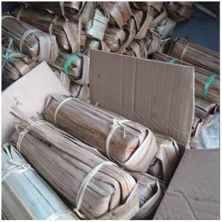 

Gula aren asli 1kg kurang lebih 880-1kg