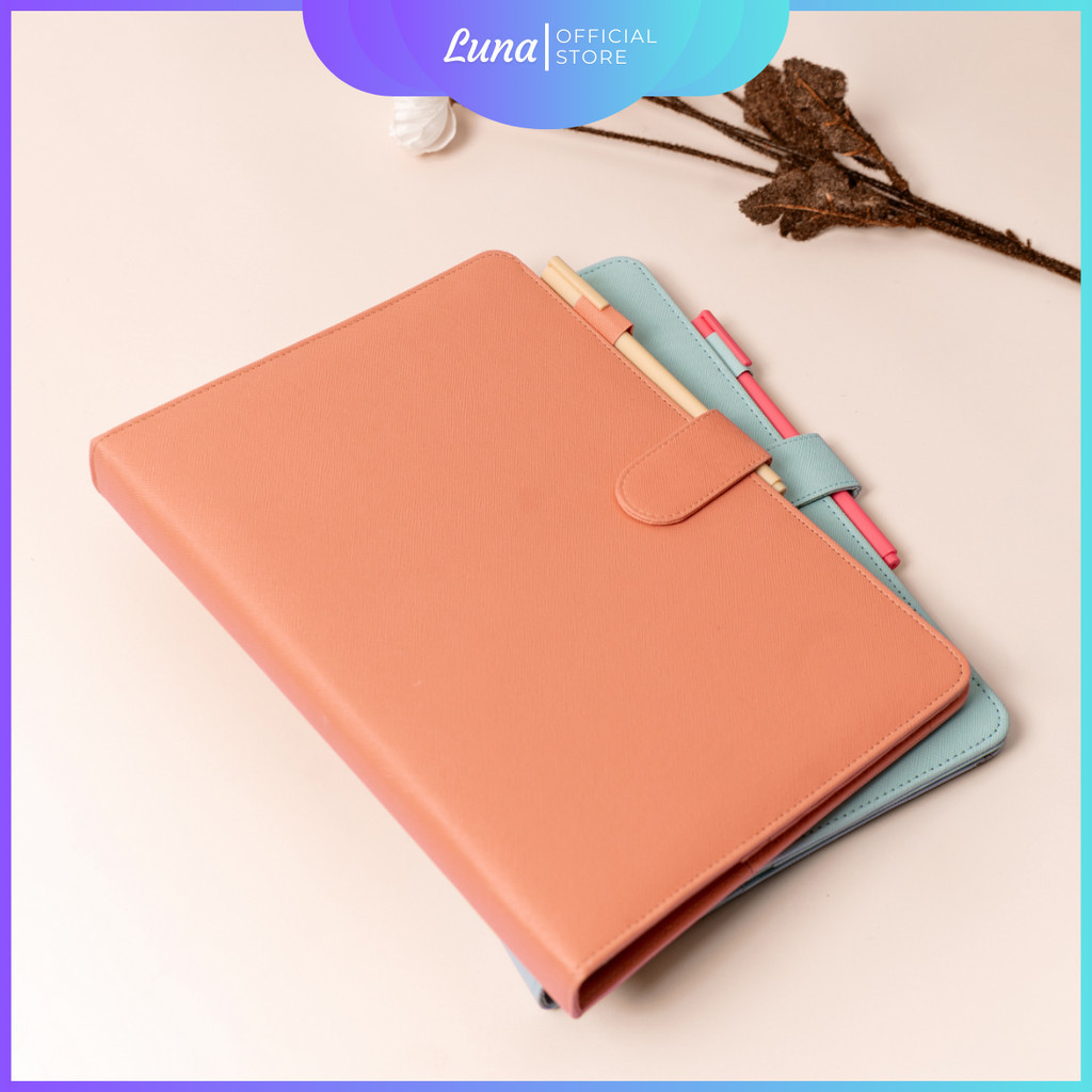 

Notebook Binder Kulit Eksklusif A5 20 Ring Jahitan Rapih Ada 8 Slot Multifungi Berkualitas