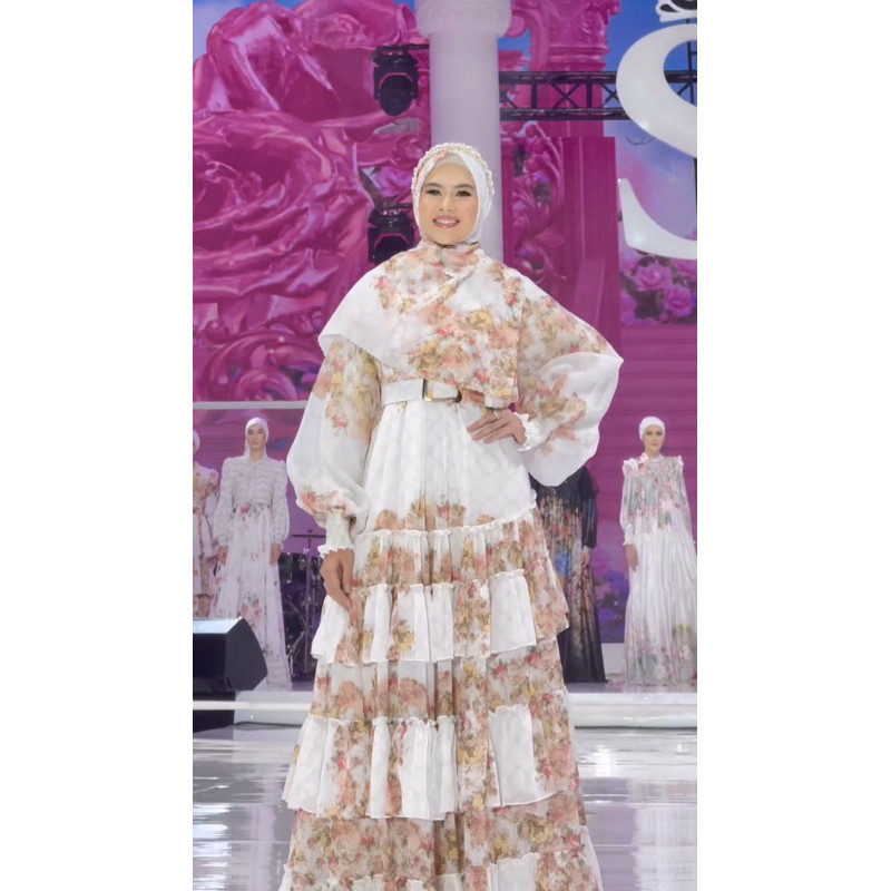 Dress kartika putri fashion show by SHELLASAUKIA baju lebaran terbaru gamis